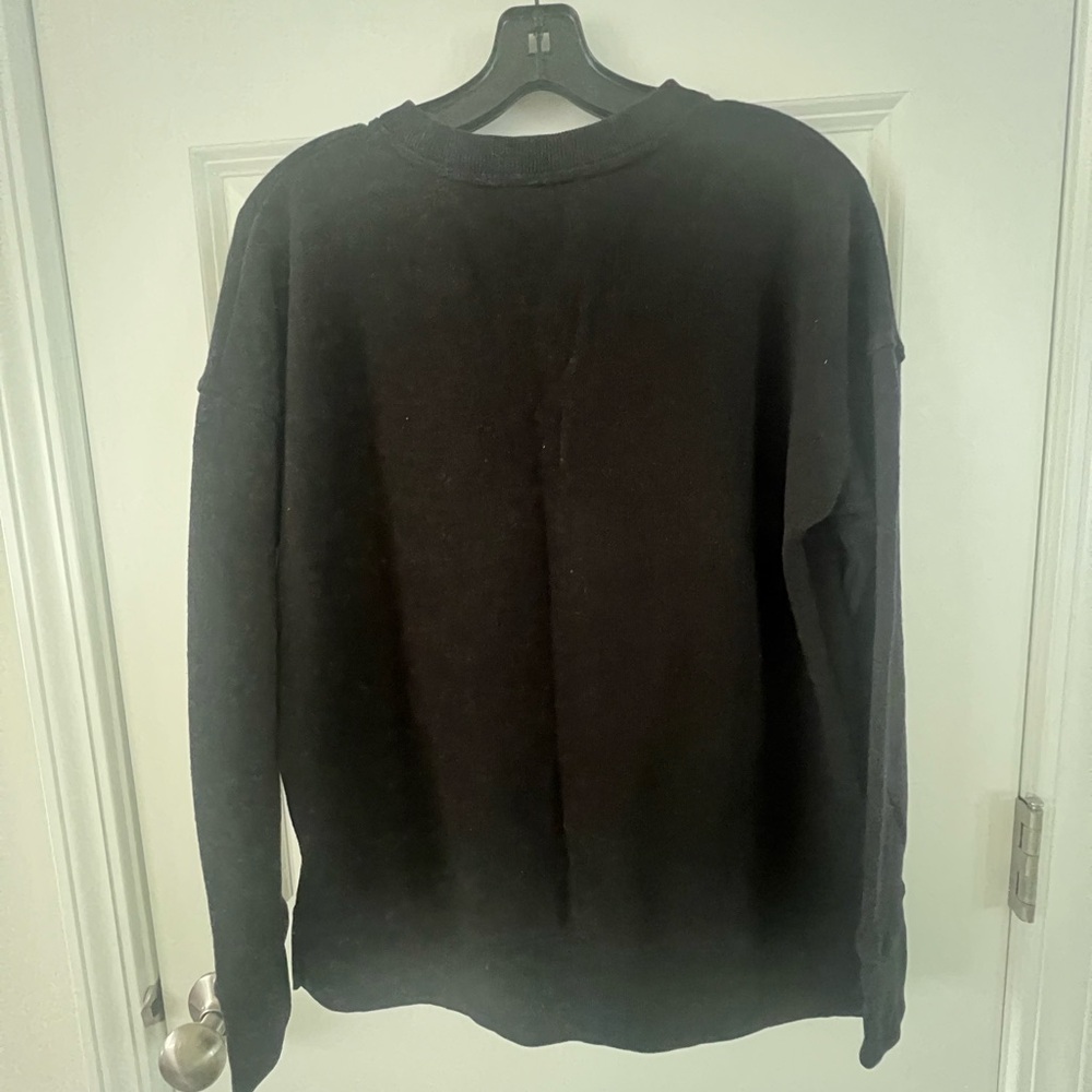 Time and Tru Women’s Crewneck Black Sweater - Picture 4 of 4